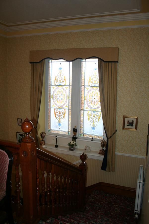 The Pines Guesthouse Элгин Экстерьер фото